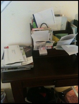 randomrecycling.blogspot mail clutter before2