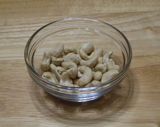 Cashew nuts - raw