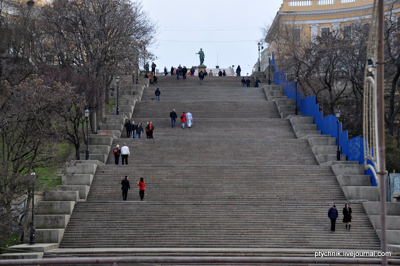 В КРУИЗ ИЗ ОДЕССЫ 
