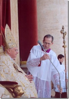 Santo Padre y Monseñor Marini