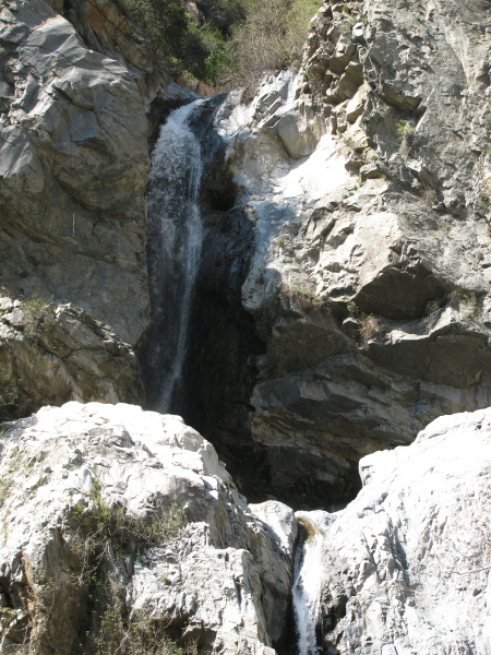 The topmost sectoion of the upper falls.