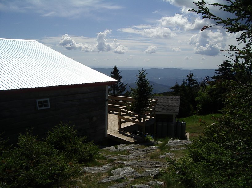 Large cabin for skiers at the top of General Stark.