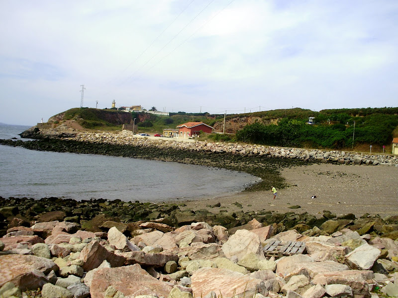 Resultado de imagen de Playa de AraÃ±on Aviles