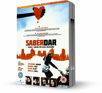 SABER DAR (Please Give) [ Video DVD ] – Un juego sobre cómo manejar la culpa y la idea de limpiar la conciencia