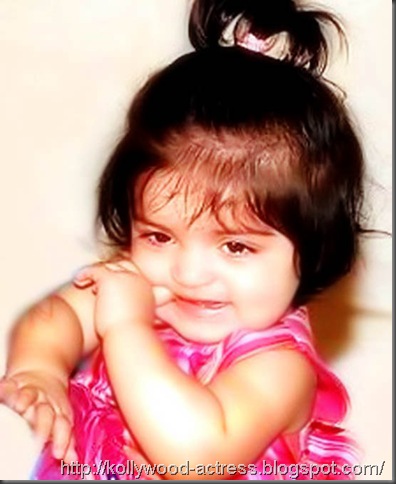 ajith-shalini-daughter-anoushka-first-birthday-1