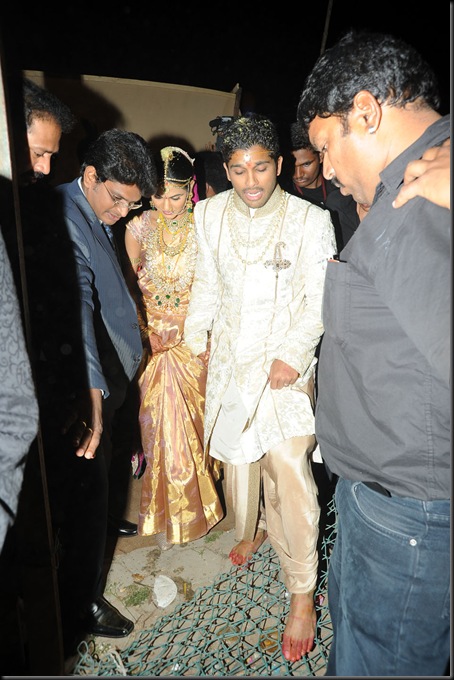 Allu Arjun Sneha Reddy wedding stills1