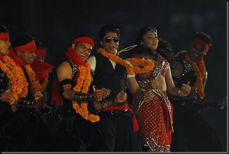 Shriya and Bollywood star Shahrukh set the stage on fire1