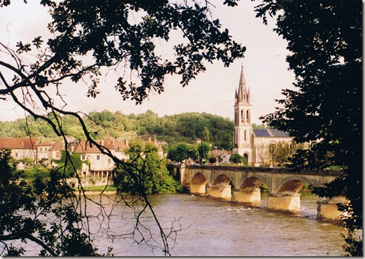 Lalinde,_Dordogne,_France_1993