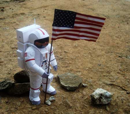US Astronaut Papercraft