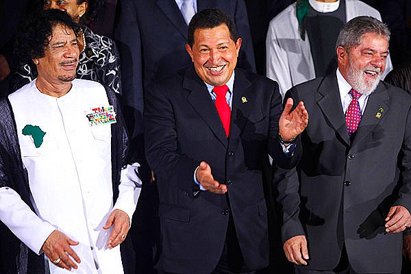 [Gadafi,-Chávez-y-Lula-posan-para-la-foto-oficial-de-la-II-Cumbre-América-del-Sur---África-en-Porlamar,-Isla-Margarita-.expand[5].jpg]