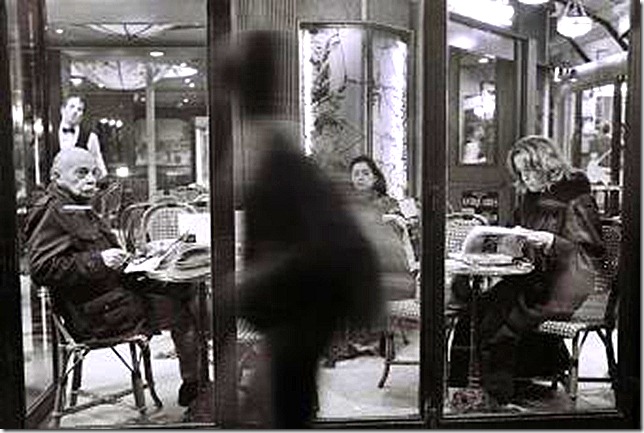 Ernesto Sabato_segunda_esposa, Elvira Rodriguez Fraga, cafe Old Navy, Paris 1991
