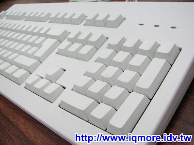 Cherry G80-3000 LSCXX 白無刻印青軸機械式鍵盤評測 - 老貓測3C