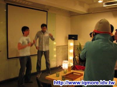 3/8帶著Alvin瘋台灣高雄場plurk(噗浪)聚會小記 - 老貓測3C