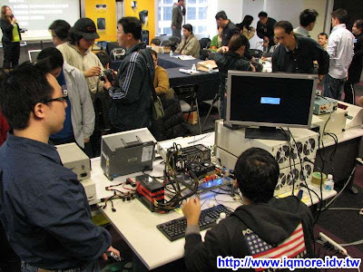 電腦王王團：Antec電源狂操與機殼創新之相對論小記(3/14) - 老貓測3C