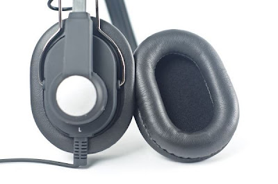 ZOWIE GEAR 發表即將上市電子競技專用耳麥 HAMMER - 老貓測3C