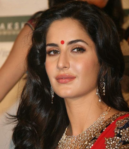 [Katrina_Kaif_Hot_Hhoto_21[4].jpg]
