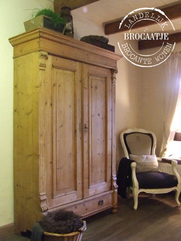 [woonkamer november 2010 001[4].jpg]