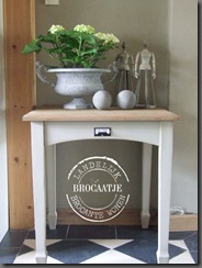 brocant tafeltje old look 003