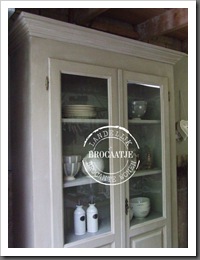 brocante vitrinekast 011