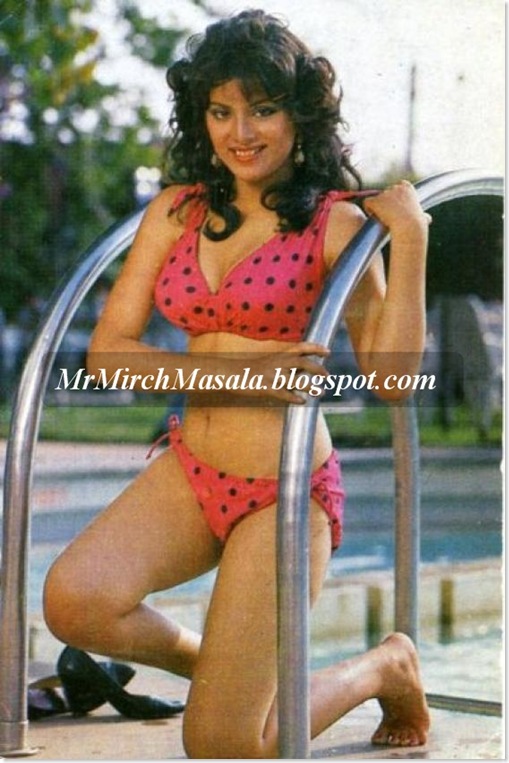Sonam - Yesteryear Bollywood Actress Posing in a Bikini...