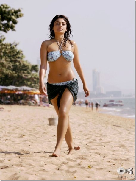 Neeru Singh bikini