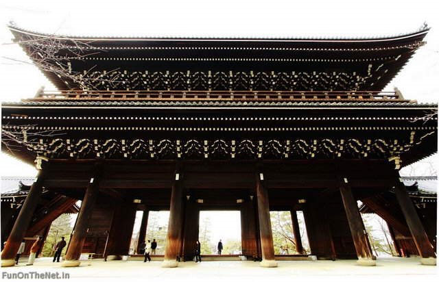 Some of the most Beautiful Temples of the World!