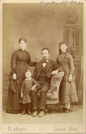 Josiah Reese Family 1886