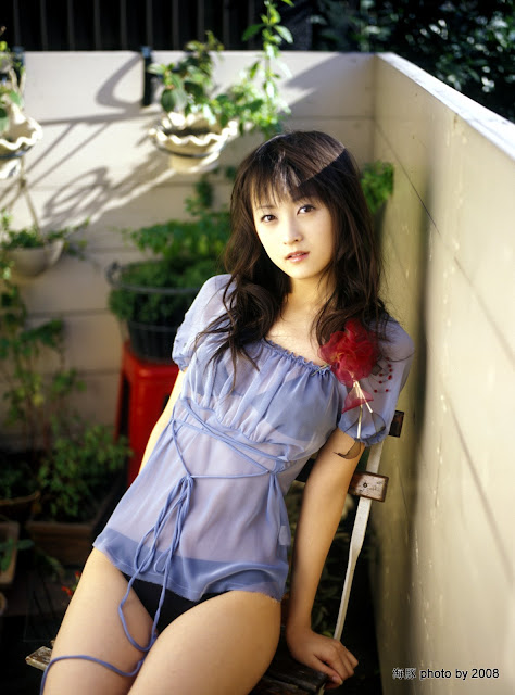 komatsu_ayaka_03lb.jpg