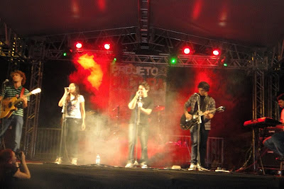 http://lh5.ggpht.com/_6P341XQlSFs/TCwLpJlIn4I/AAAAAAAAANw/ZsplYrHodwA/s400/g.jpg