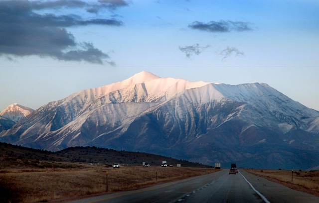[800px-Mount_Nebo_Utah[2].jpg]