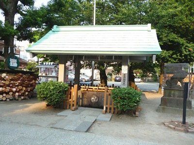 [Imado Shrine - Asakusa - local para purificar[4].jpg]