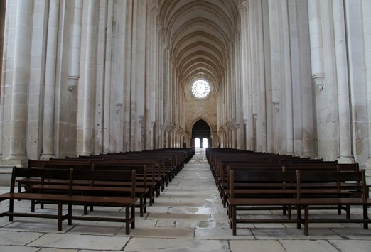 Mosteiro de Alcobaça - Nave central 3