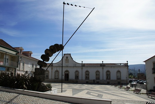 Porto de Mós - camara municipal - praça da república 2