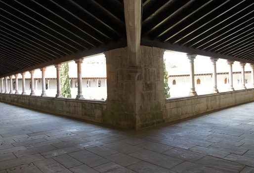Batalha - Mosteiro de Santa Maria da Vitória - galeria do claustro de D. Afonso V piso superior 1