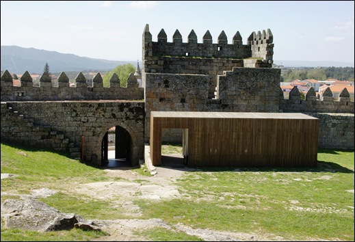 9.Trancoso -  castelo medieval - porta de entrada-saida e posto de informação
