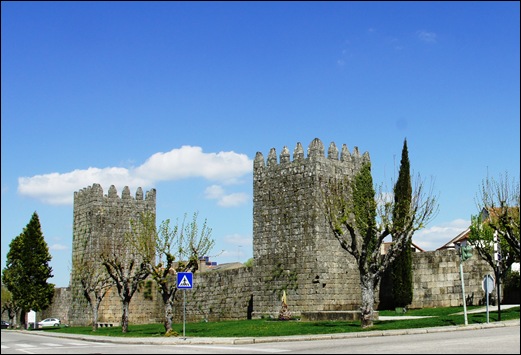9.Trancoso -  castelo medieval - torres visto pelo exterior