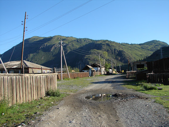 Aktash dans l'Altaï, juin 2009. Photo : Leonid