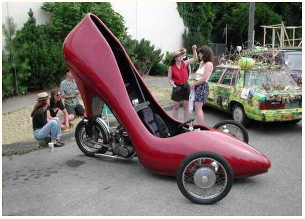 [racegirlsmoto[3].jpg]
