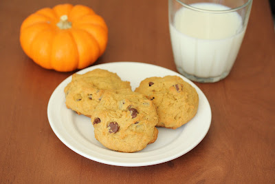photo of three cookies on a plate