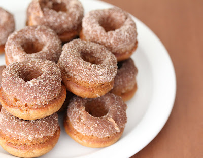 close-up photo of a plate of donuts