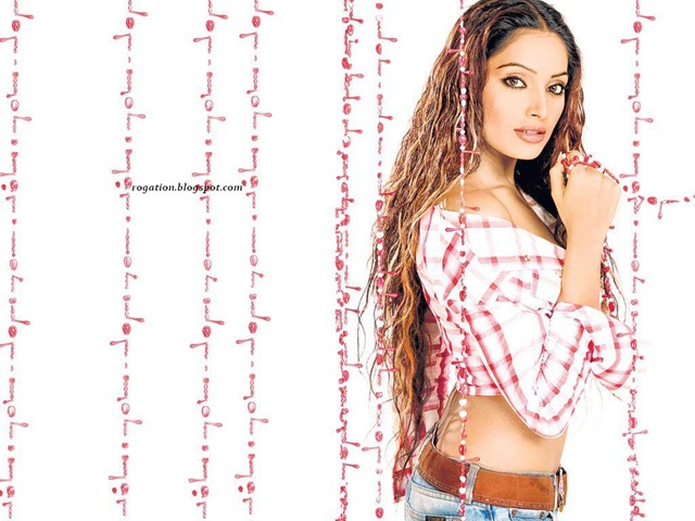 [bipasha_basu_country_style15417.jpg]