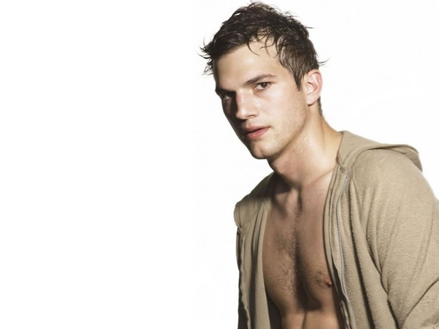 [ashton_kutcher12.jpg]
