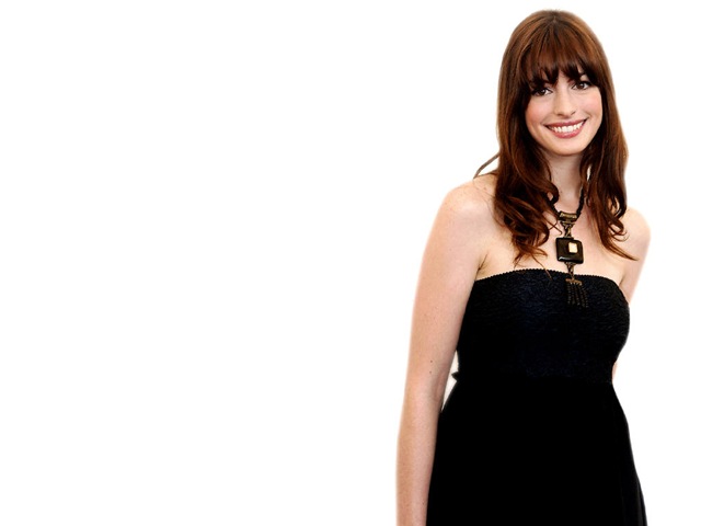 [annehathaway42.jpg]