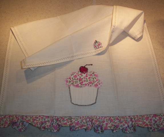 [Cupcake Hand Towel 015[6].jpg]