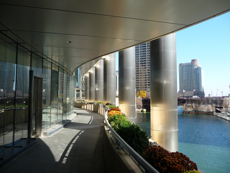 CHICAGO | Trump Tower | 1,389' Official / 1,198' Roof | 96 FLOORS ...