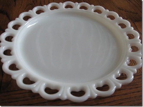 Milkglass plate