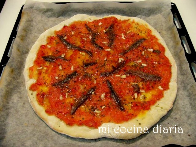 Pizza Napolitana Marinera (Пицца Napolitana Marinera (с анчоусами и чесноком)