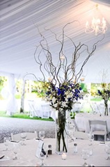 white and blue wedding centerpiece