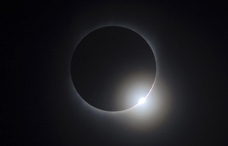 [Solar Eclipse_1013[2].jpg]