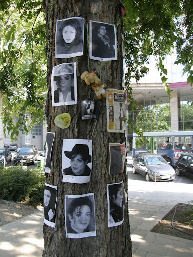 Michael Jackso, Budapest, memorial